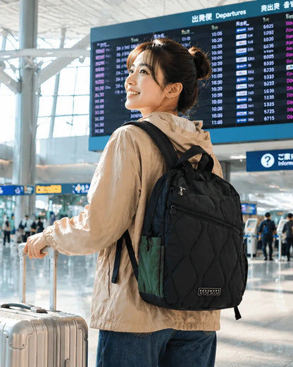 【予約注文・７月中旬頃のお届け】23Lフェザーライトバッグ | わずか500gの超軽量 | 朝の身支度でもたつかない | 30日返金保証